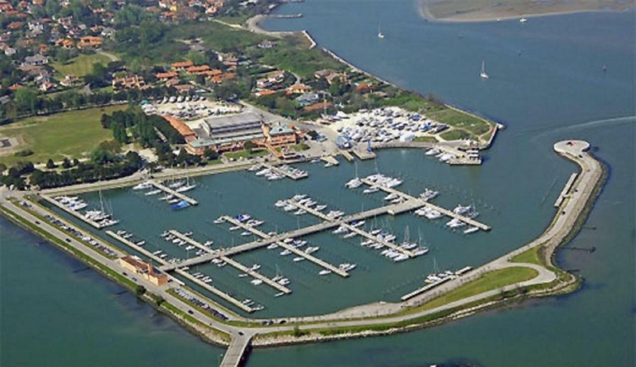 Fiordo Topazio Albarella Island Екстериор снимка